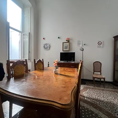 Hostello Genovese Genua