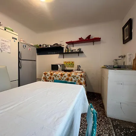 Vandrarhem Hostello Genovese Genua