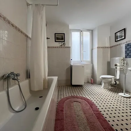 Hostello Genovese Vandrarhem Genua