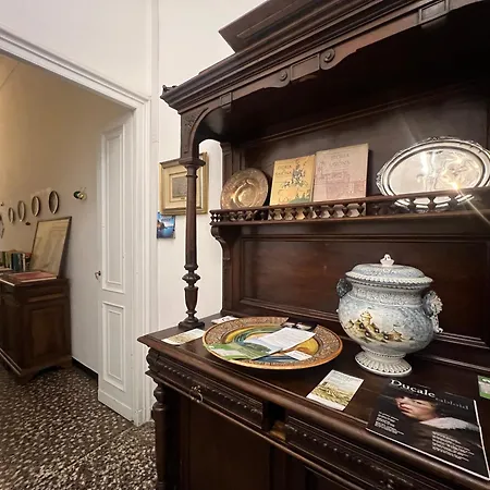 Hostello Genovese * Genua