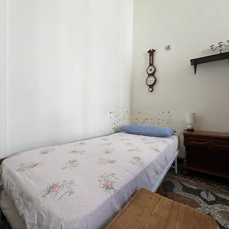 Hostello Genovese Vandrarhem *