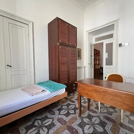 Hostello Genovese * Genua