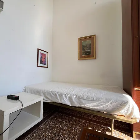 Hostello Genovese Genua