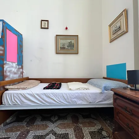 Hostello Genovese Vandrarhem Genua