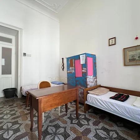 Hostello Genovese Vandrarhem Genua