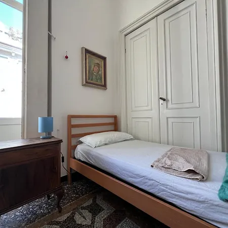 Hostello Genovese Vandrarhem Genua