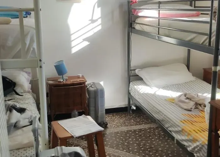 Hostello Genovese Генуя