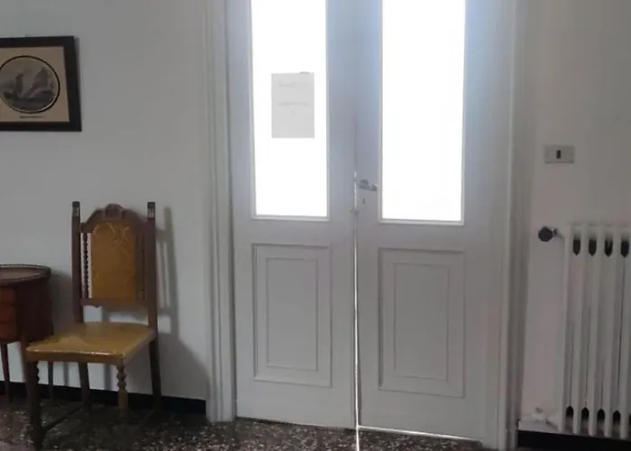 Hostello Genovese Генуя
