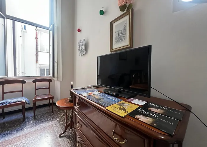 Hostello Genovese * Генуя