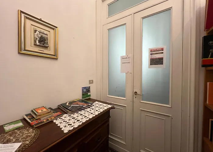 Hostello Genovese Хостел Генуя