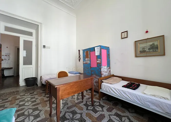 Hostello Genovese Хостел Генуя